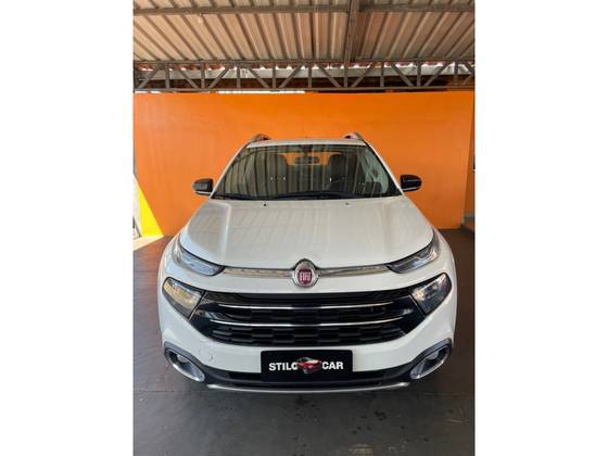 FIAT TORO 2.0 16V TURBO DIESEL VOLCANO 4WD AT9